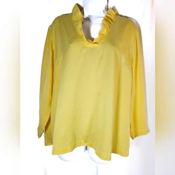 crown & ivy Tops - 3/$20 Crown & Ivy XL Ruffled Neck Top